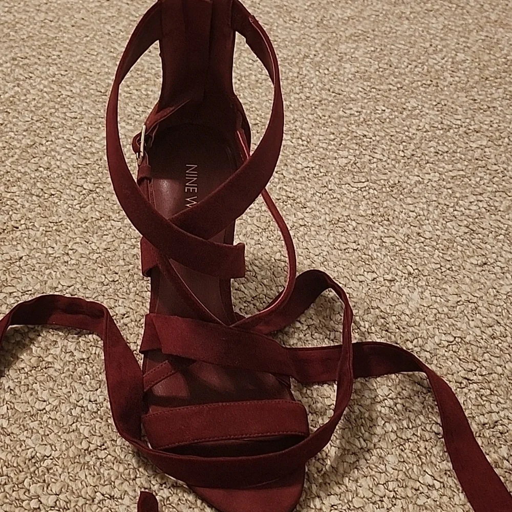 Shoes - Picture 2 of 4